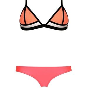 triangl swimsuit!